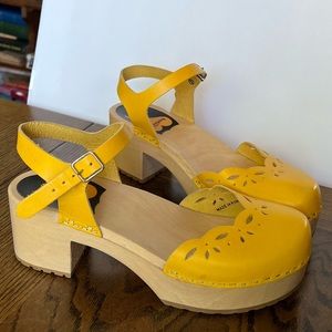 Swedish Hasbeens Haga Platform Sandal Yellow Size 9